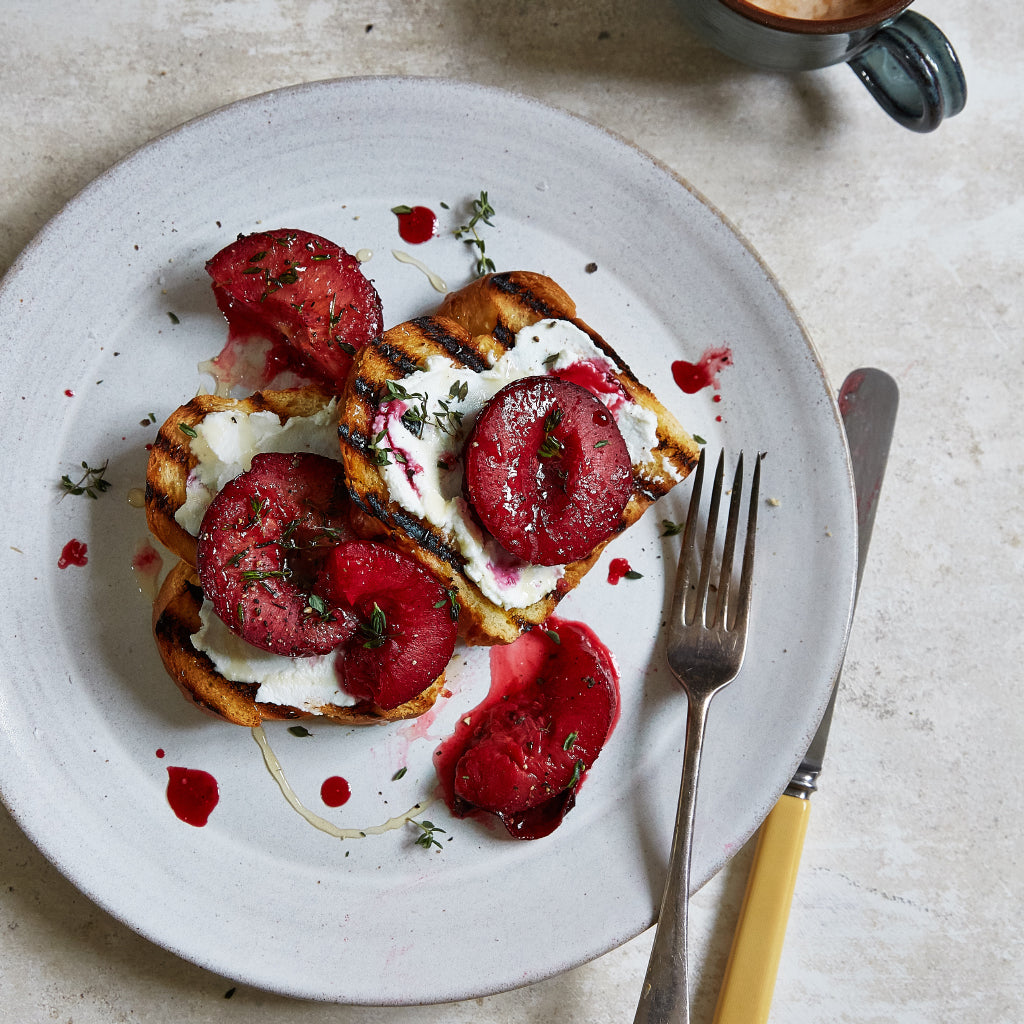 Nom-Living-Hand-Thrown-Side-Plate-Context-02_1024x1024